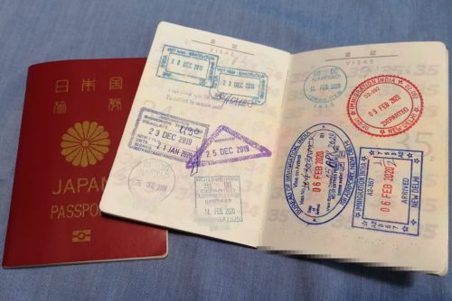 海外旅行　パスポート