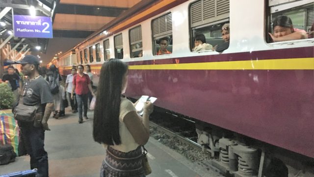 タイ旅行　ドンムアン　鉄道